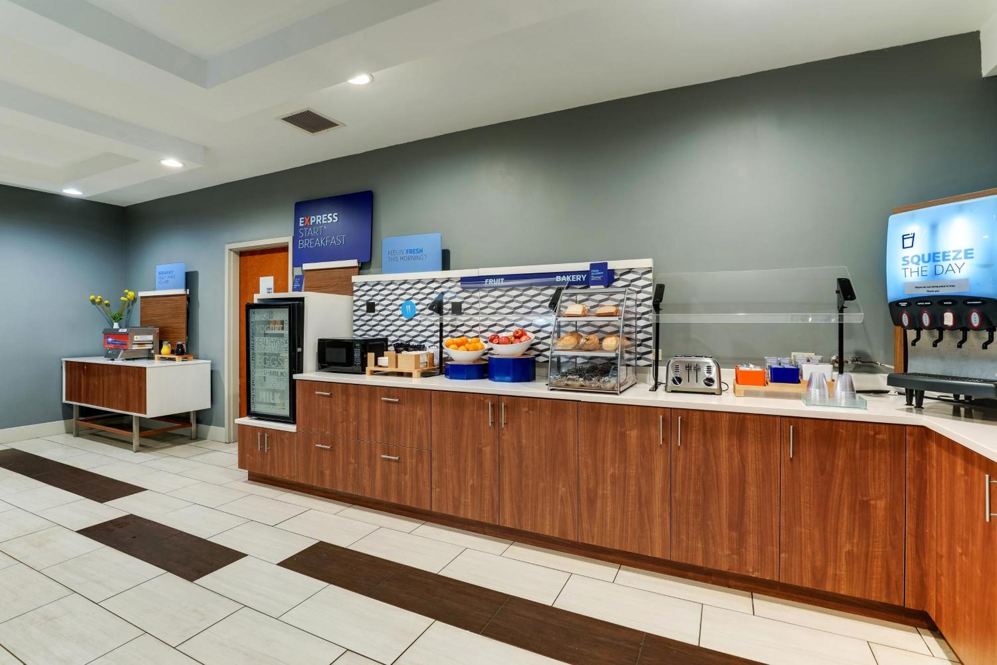 Holiday Inn Express Hotel & Suites Bryan-Montpelier By Ihg Holiday City Exterior foto